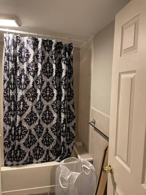 Comfortable Home Away From Home イースト・ハートフォード エクステリア 写真